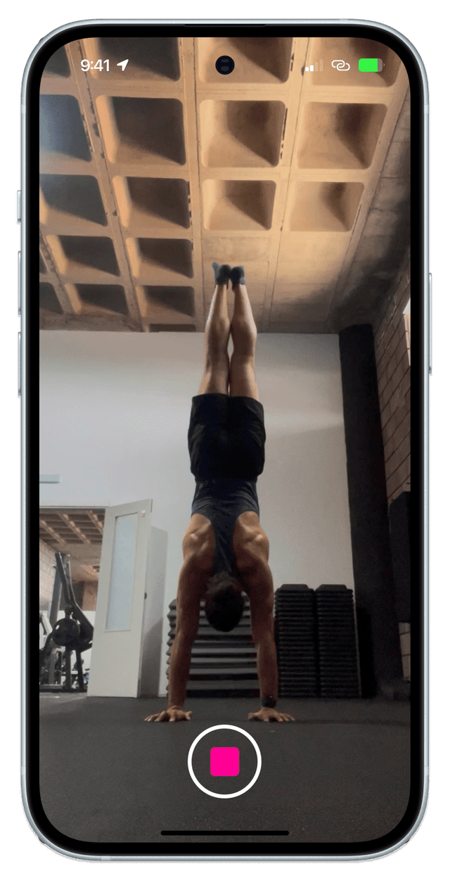 App screenshot recording a handstand